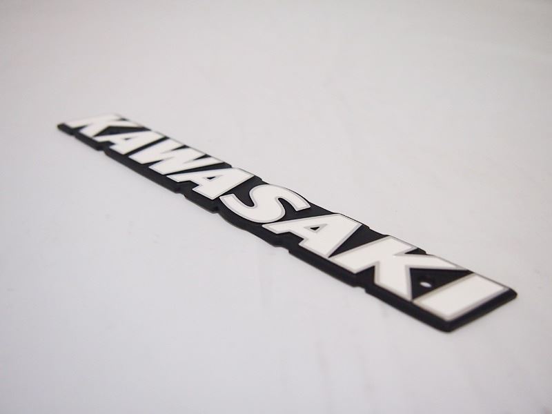 Tank Emblem Late Model/Long Pitch 185x25mm 1pc Z1/Z2 (1974-1977)