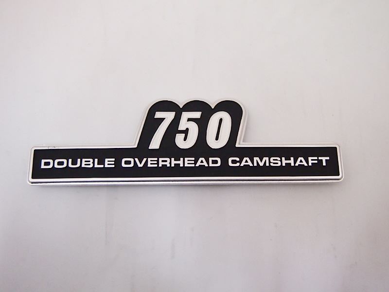 Side cover emblem with nut, 1 piece, Z2 (1973-1975)