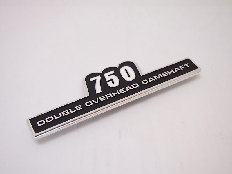 Side cover emblem with nut, 1 piece, Z2 (1973-1975)