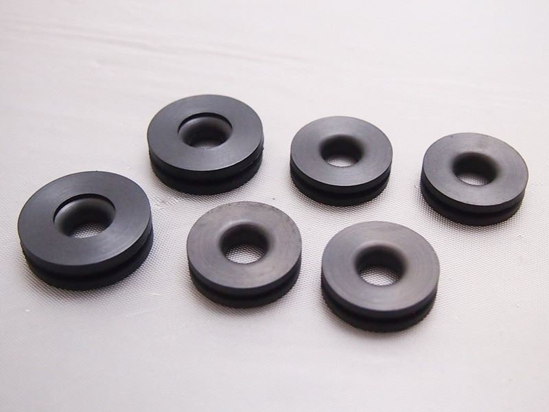 サイドカバーグロメット 大2枚/小4枚 Z1/Z2