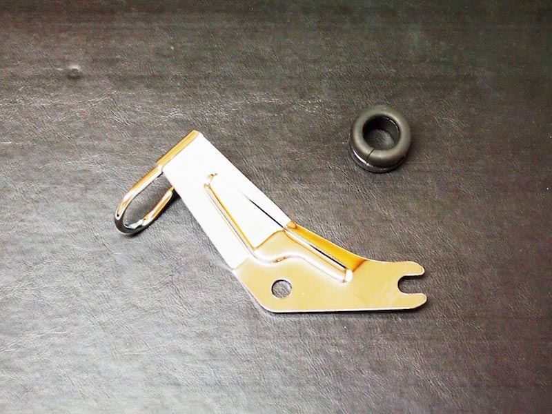 ブレーキホースブラケット フロントマウントキャリパー用 右側 Z1/Z2 Z900 Z1000A1 Z750