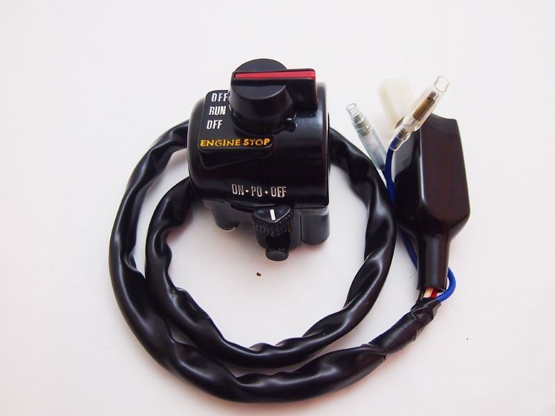 後期ハンドルスイッチ 右/スロットル側 Z1/Z2 KZ900 Z750A4/A5