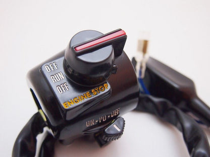 後期ハンドルスイッチ 右/スロットル側 Z1/Z2 KZ900 Z750A4/A5