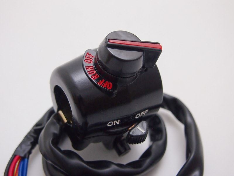 初期ハンドルスイッチ 右/スロットル側 Z1/Z2