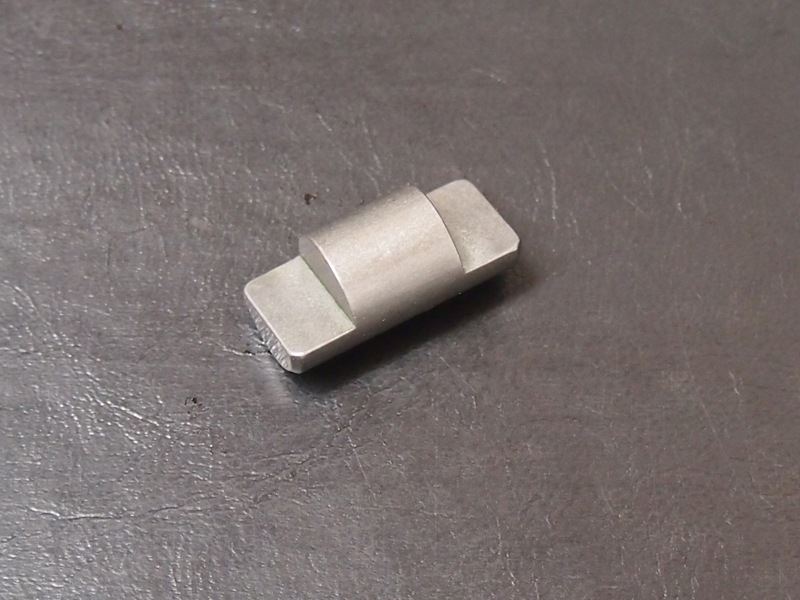 カムチェーンガイドローラー用シャフト 1個 Z1/Z2
