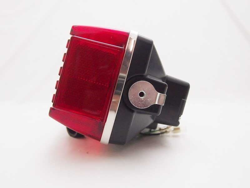 Type R LED Tail Lights with Reflectors CB1100 Type R