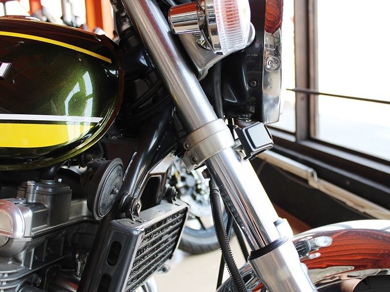 フォークカバーエンブレム ステー付 小文字/Kawasaki メッキ ゼファー1100