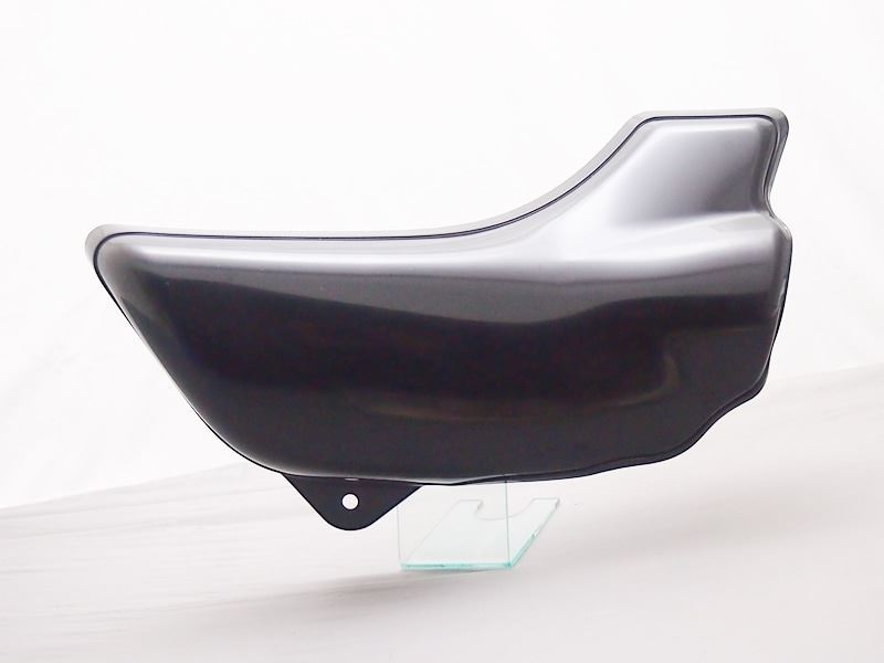 Z2タイプ スチールタンク用サイドカバー 右側 ゼファー1100