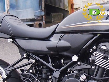 Z1タイプ サイドカバーフロントセクション 右側 カーボン 1枚 Z900RS/CAFE