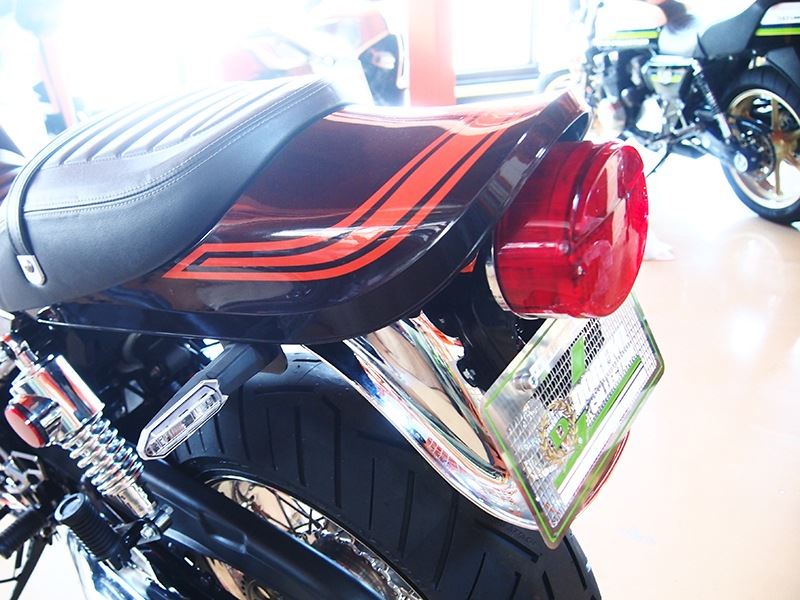 Z1スタンダード鉄メッキリアフェンダー 赤ランプセット 純正ウインカー対応型 Z900RS/CAFE