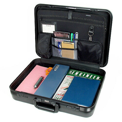 アタッシュケース 本体外寸(内寸)：465(450)X345(320)X129(105)mm 重量：2.4kg