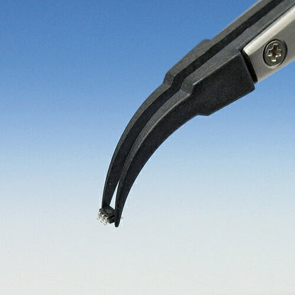 ESDピンセット 先細曲り ピンセット サイズ：130X10mm 材質：非磁性ステンレス(本体部)､PPSプラスチック(チップ部) 先端サイズ：0.6mm つまみ荷重：100g 表面抵抗値：1X105～107Ω チップ耐熱温度：270℃