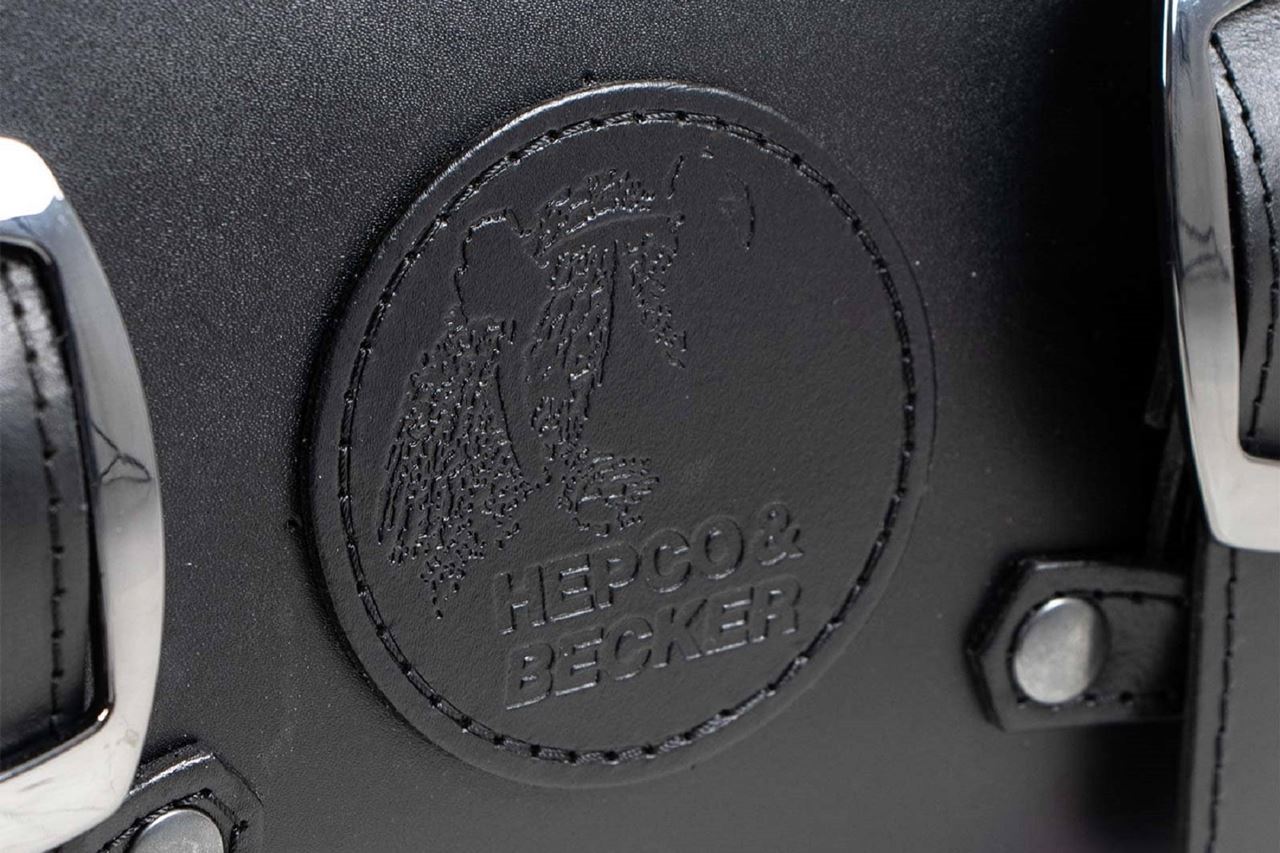 ラゲッド チェスト レザーリアバッグ アルラック用 ブラック