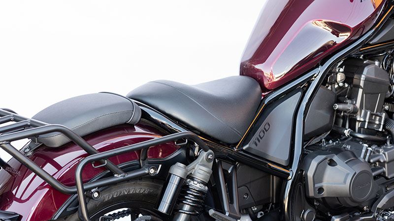 フロントリーチシート ブラック レブル1100/T