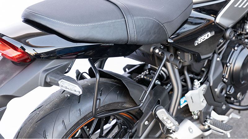 バッグサポート マットブラック 左右セット Z650RS