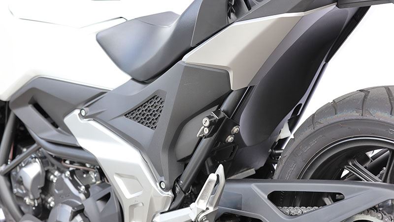 ヘルメットロック ブラック NC750X