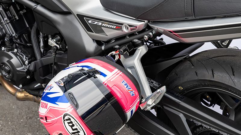 ヘルメットロック ブラック  CB1000F
