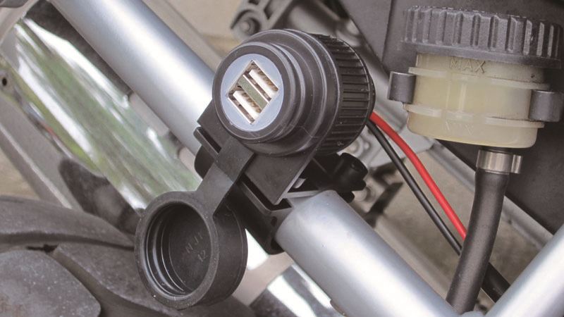 USB Port Kit, 2 USB Ports, Total DC5V/4A, Handlebar Clamp