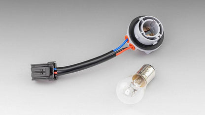 テールランプソケット ASSY スクエアテールライト用 S25バルブ付属  スポーツスター ダイナ 他