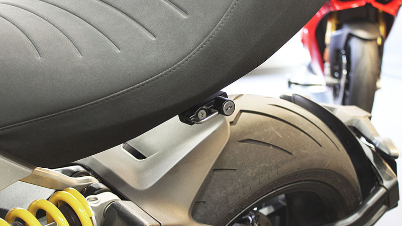 ヘルメットロック ブラック 黒 ディアベル1260 ディアベル1260S