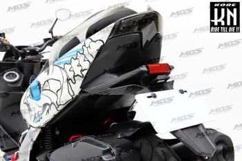 MOS カーボン柄 リアフェンダー (マジェスティS/S-MAX)