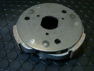 Lightweight clutch assembly, flush type V100