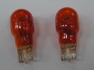 ウインカー球 (ウエッジタイプ) オレンジ発光 (12V10W/2個入)