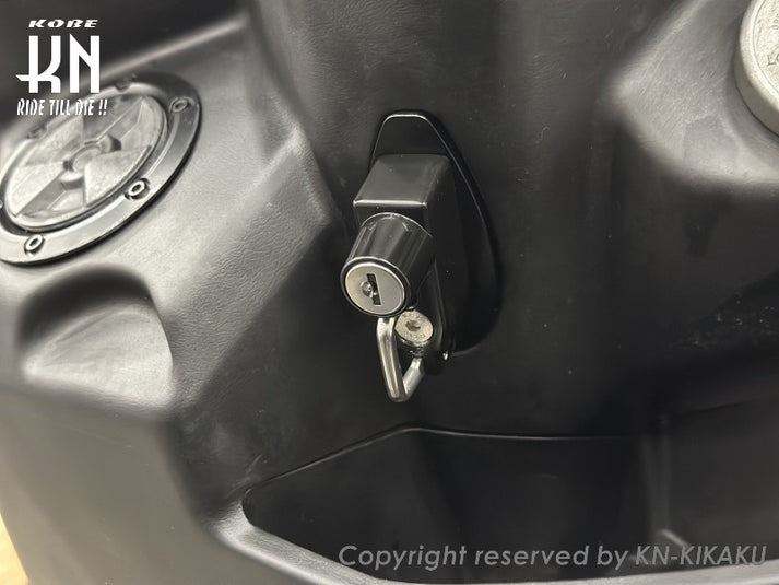 Helmet holder