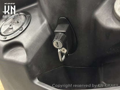 Helmet holder
