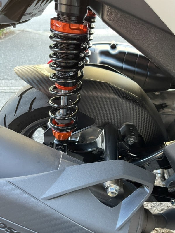 KOSO リアフェンダー カーボンルック シグナスGRYPHUS6型