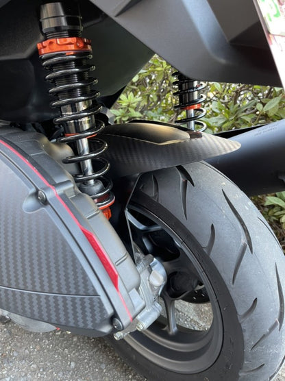 KOSO リアフェンダー カーボンルック シグナスGRYPHUS6型