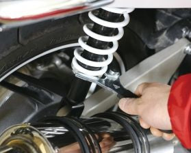 Adjustable hook wrench