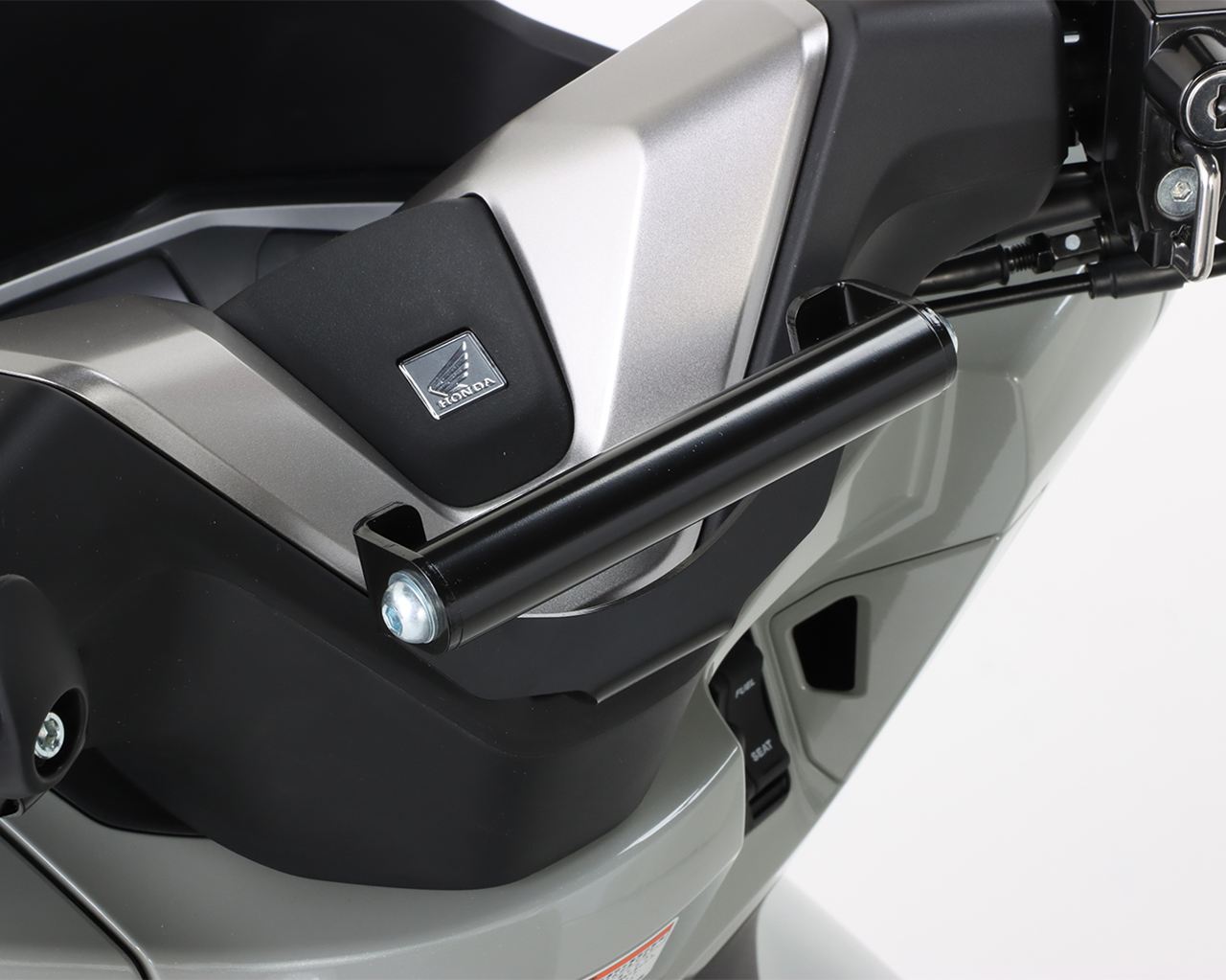 マルチパーパスバー ブラック φ22.2/130mm PCX125 PCX160