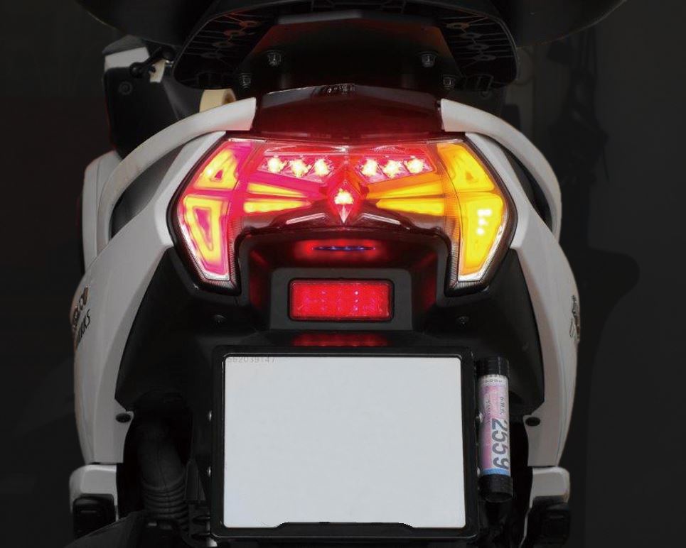 LEDテールランプセット スモーク TRICITY