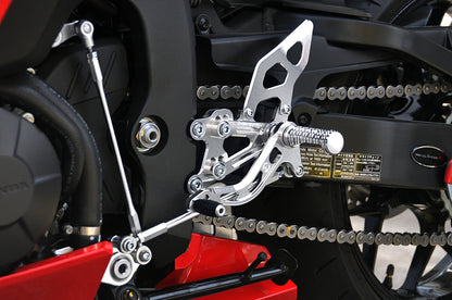 バックステップキット シルバー CBR600RR
