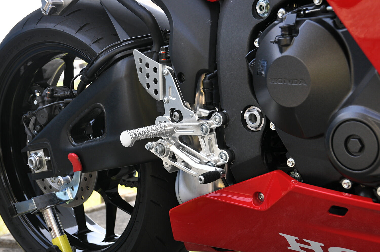 バックステップキット シルバー CBR600RR – バイクマン