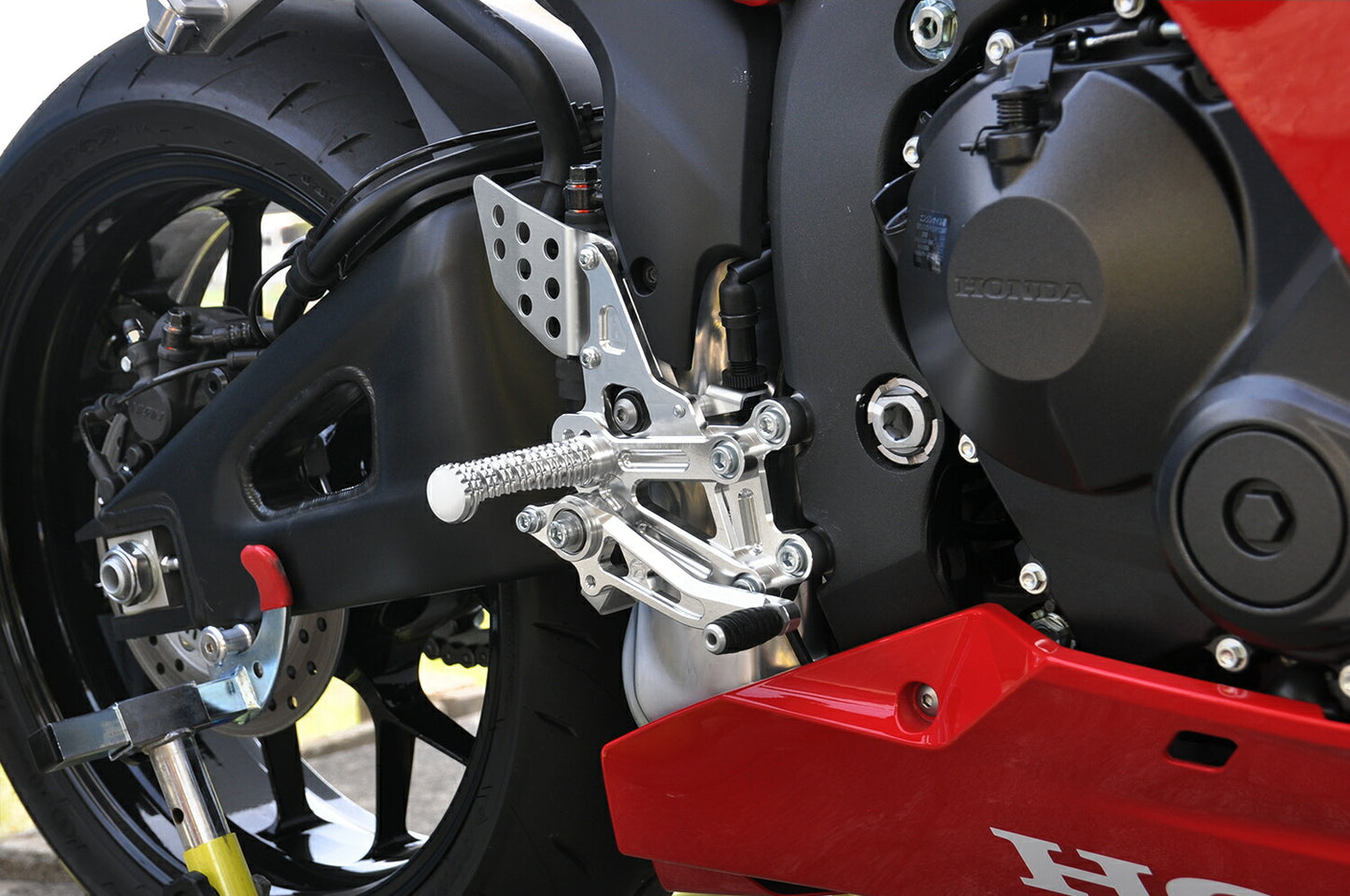 バックステップキット シルバー CBR600RR