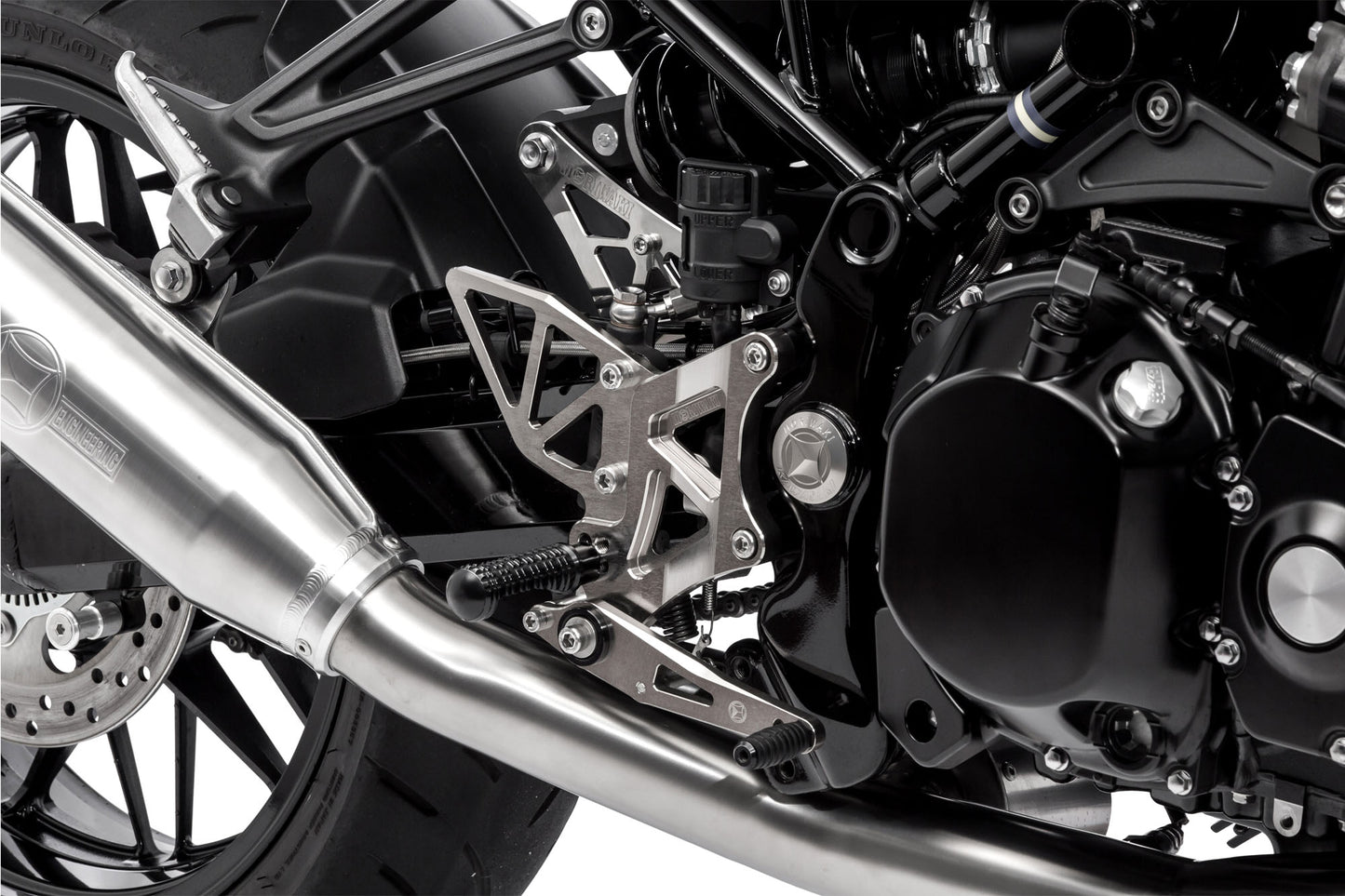 バックステップキット チタンゴールド Z900RS/CAFE