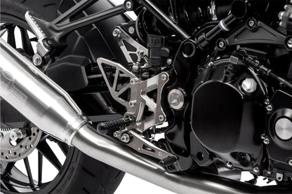 バックステップキット チタンゴールド Z900RS/CAFE