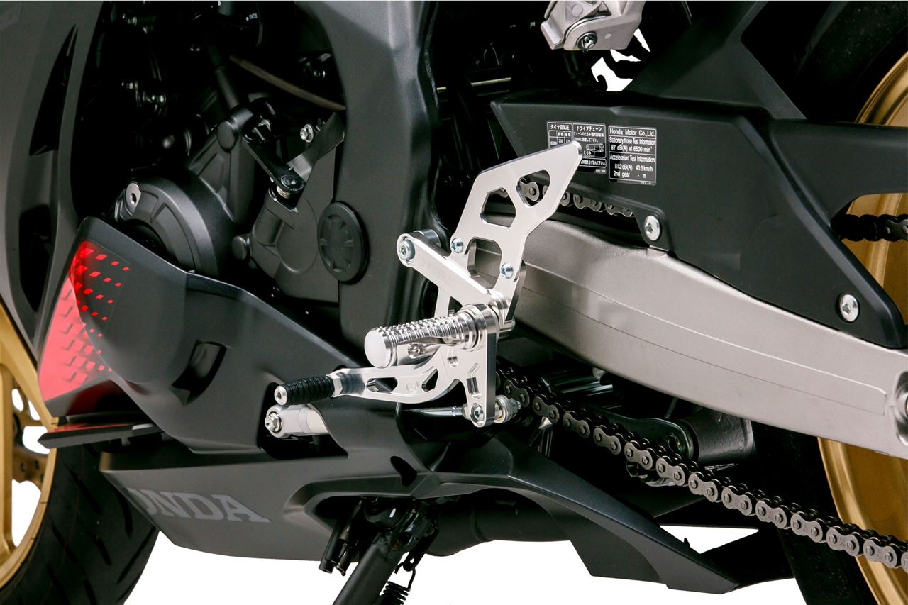 バックステップ(ST/SV) CBR250RR 2017-19/ 2020-22/ 2023 シルバーアルマイト 886g 1セット