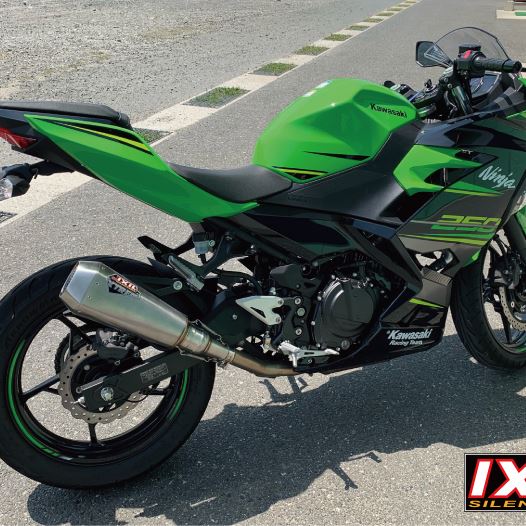 IXIL イクシル スリップオン マフラー RC1 マットポリッシュ 344 mm 1.6 kg 1本 NINJA 250