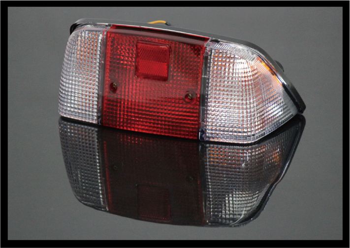 純正タイプ テールランプASSY レッド/クリア CBX400F/CBX550F – バイクマン