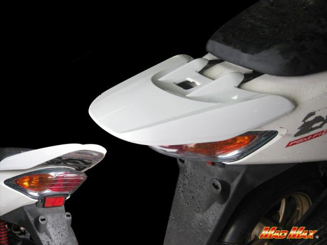 Rear spoiler assembly, white Smart Dio Z4