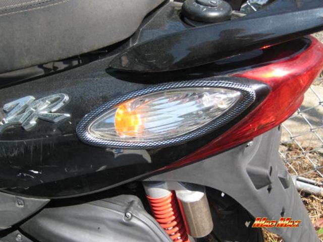 リアウインカーリム カーボンルック ジョグ(SA36J/SA39J)