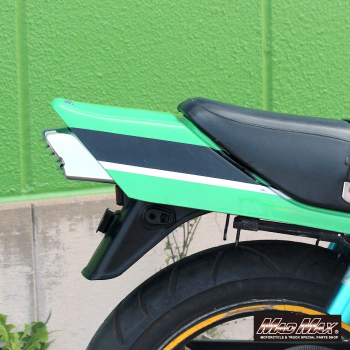 テールランプガーニッシュ メッキ ZRX400/ZRX400-2