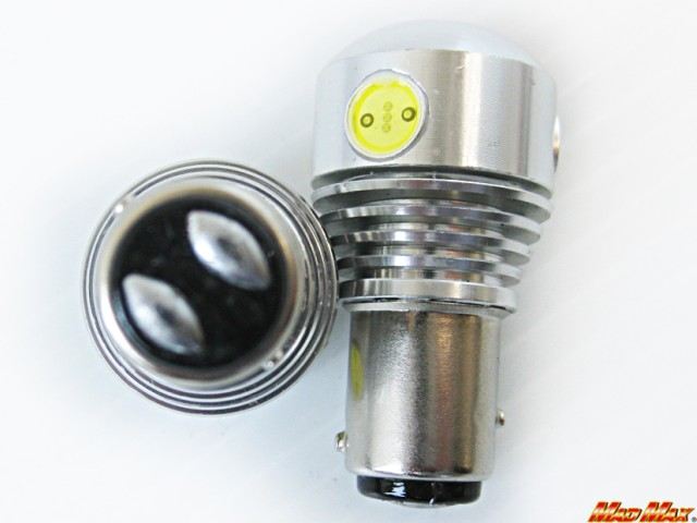 S25(BAY15d) 9.5WハイパワーLEDバルブ ダブル球 ホワイト 2個セット 汎用(12V/24V兼用)