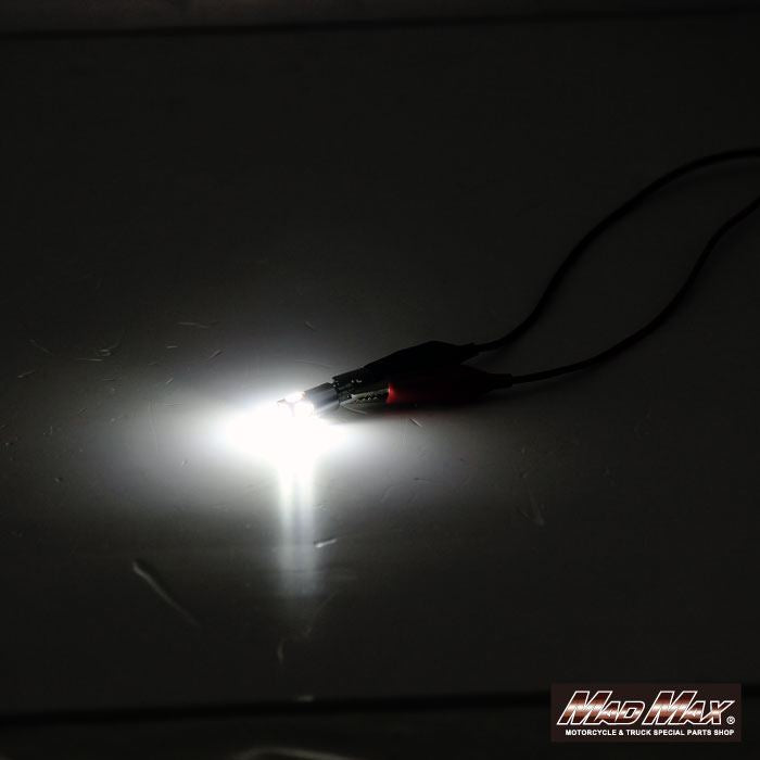 T10 SMDバルブ(18粒) ウェッジ球 6500K ホワイト 1個 汎用(12V/24V兼用)