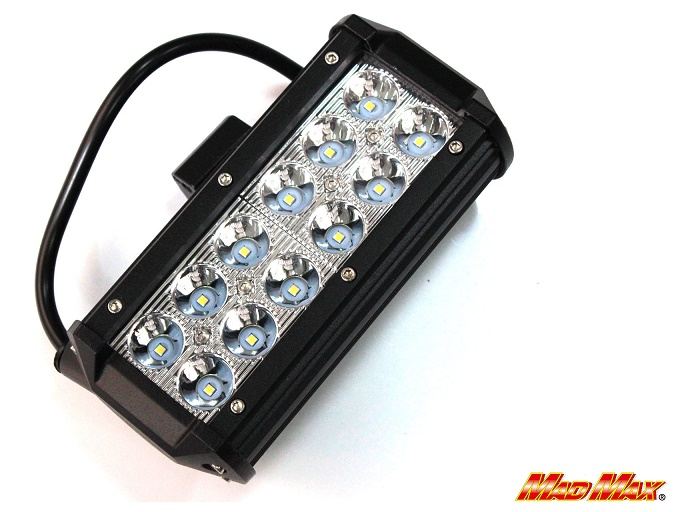 LEDライトバー12連 ワークライト 防水 36W 縦79×横163×厚64mm 汎用(12V-24V兼用)