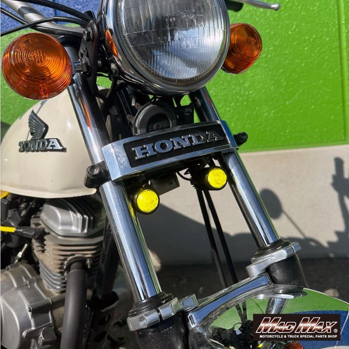 フォグランプ 15W 3000LM 発光色切替 ホワイト/イエロー 2個セット 汎用(12V/24V)