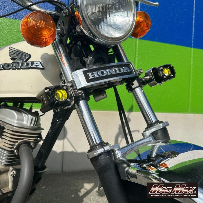 フォグランプ 15W 3000LM 発光色切替 ホワイト/イエロー 2個セット 汎用(12V/24V)